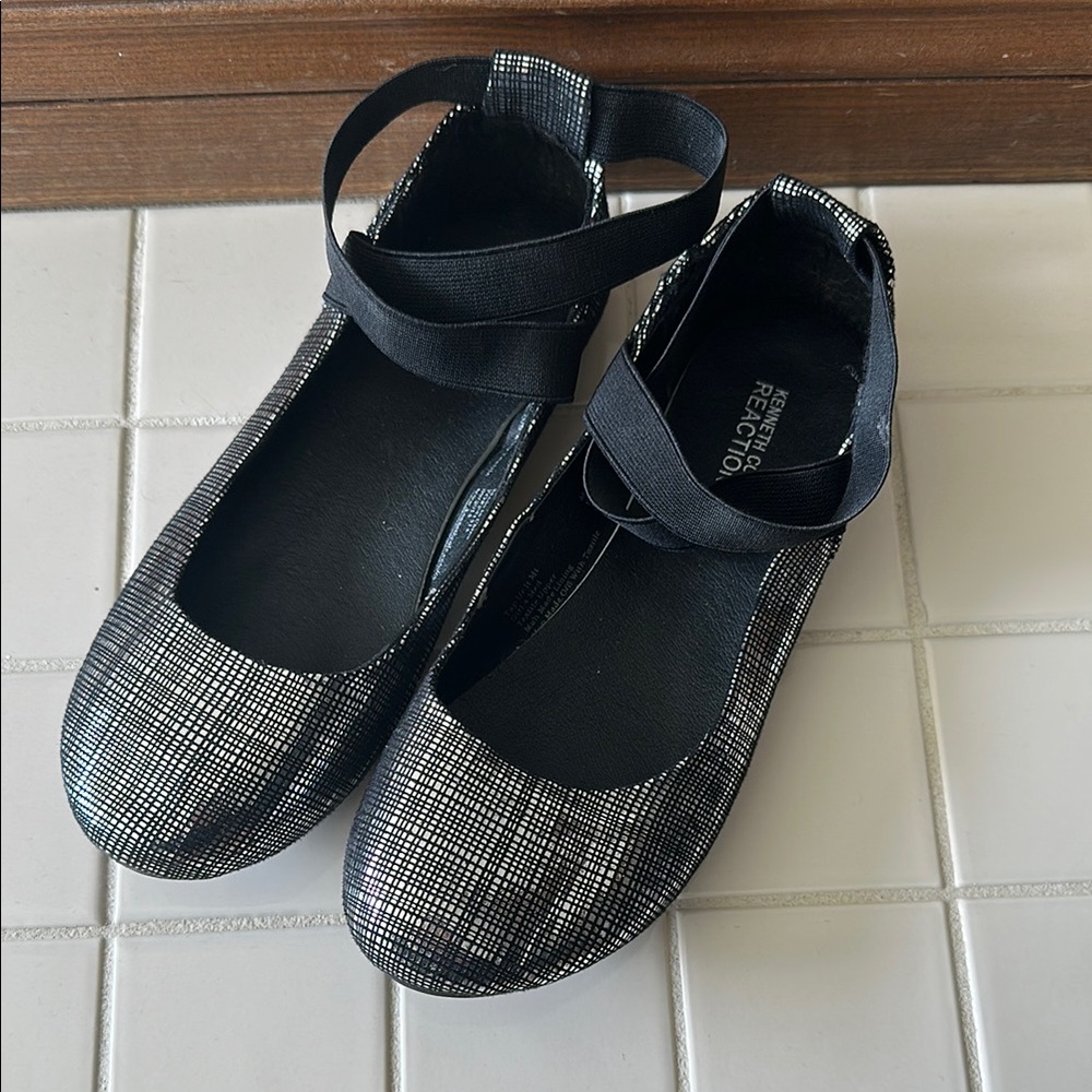 Black and White Ballet Flats with Straps